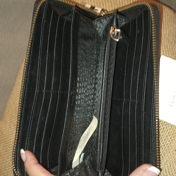 Kate Spade Crossbody 3 Set, Wallet And Wristlet - Picture 9 of 14